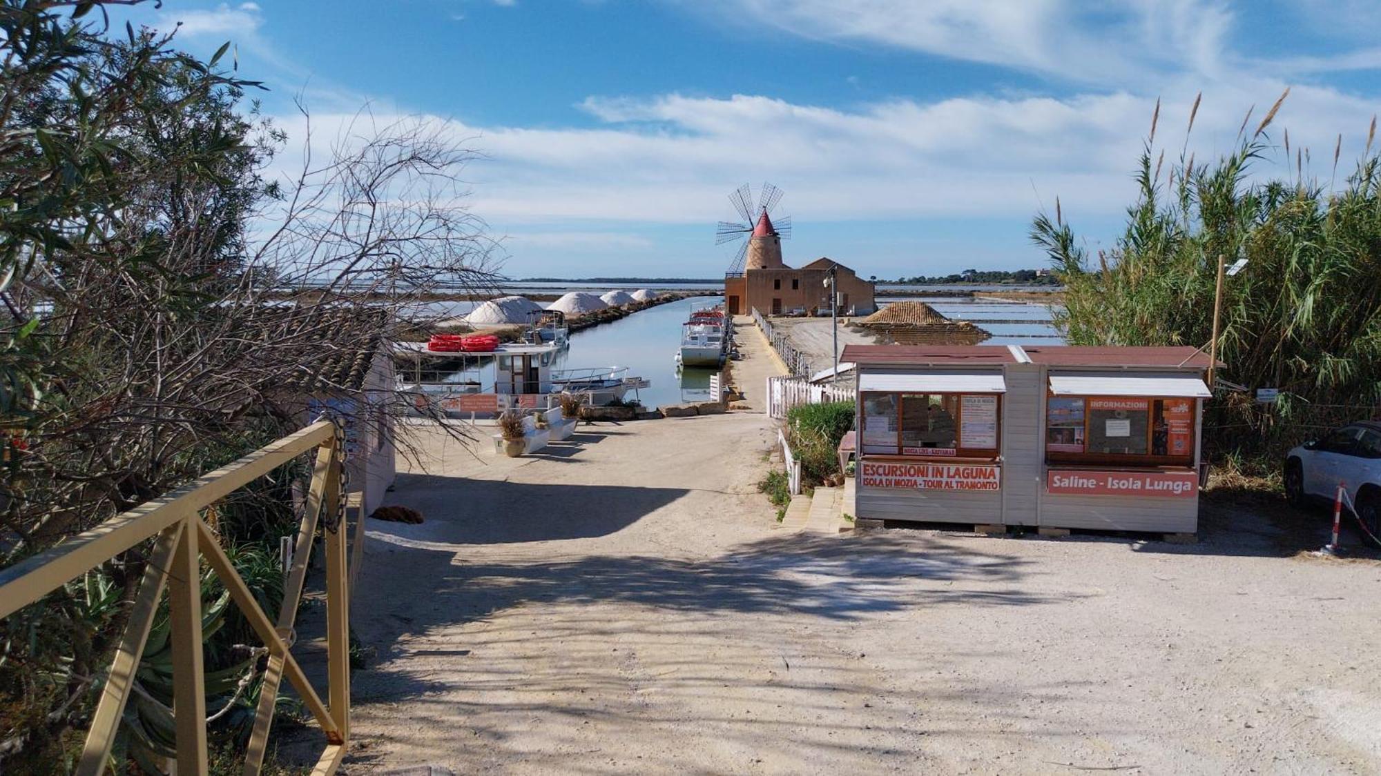 Casa Vacanze Lo Stagnone Da Rosita Marsala Exteriör bild